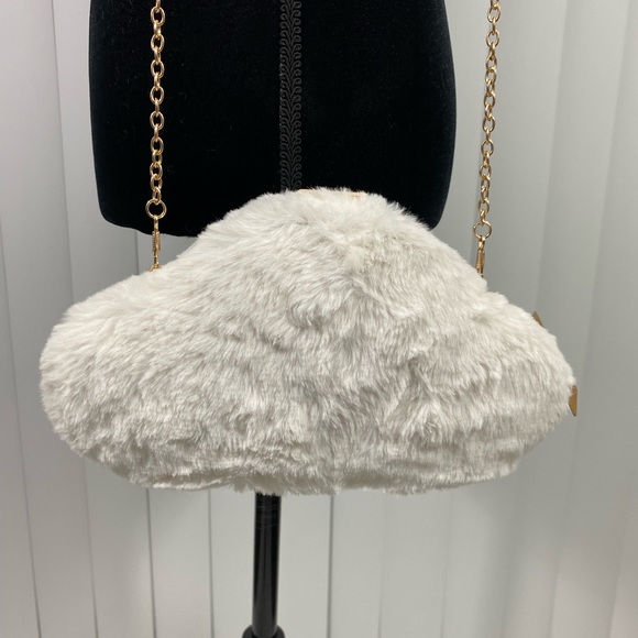 HELLO 3AM FOREVER Faux Fur Cloud Shaped Clutch Shoulder Purse Handbag White Gold - Picture 11 of 16